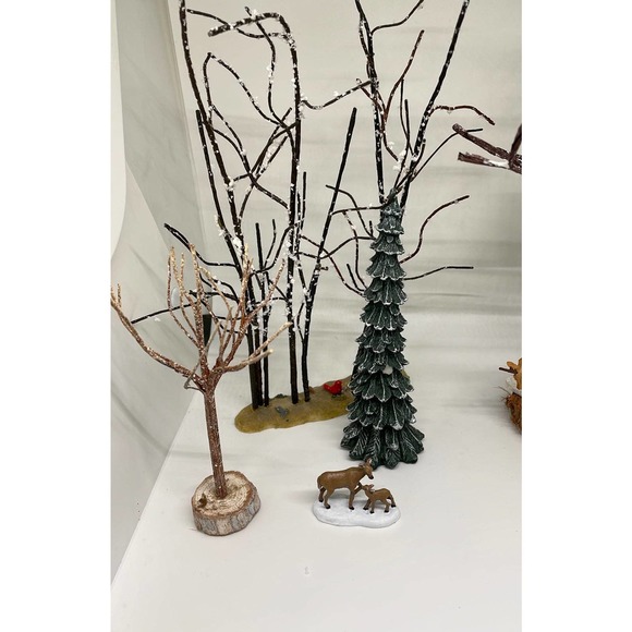 Beautiful miniature winter scene accessories - Picture 2 of 9